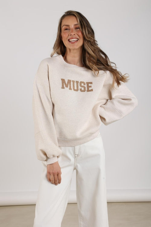 Nukus Muse pullover