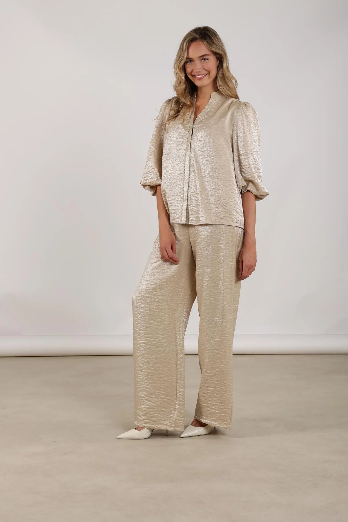 Nukus Rosie Blouse Shiny Sand
