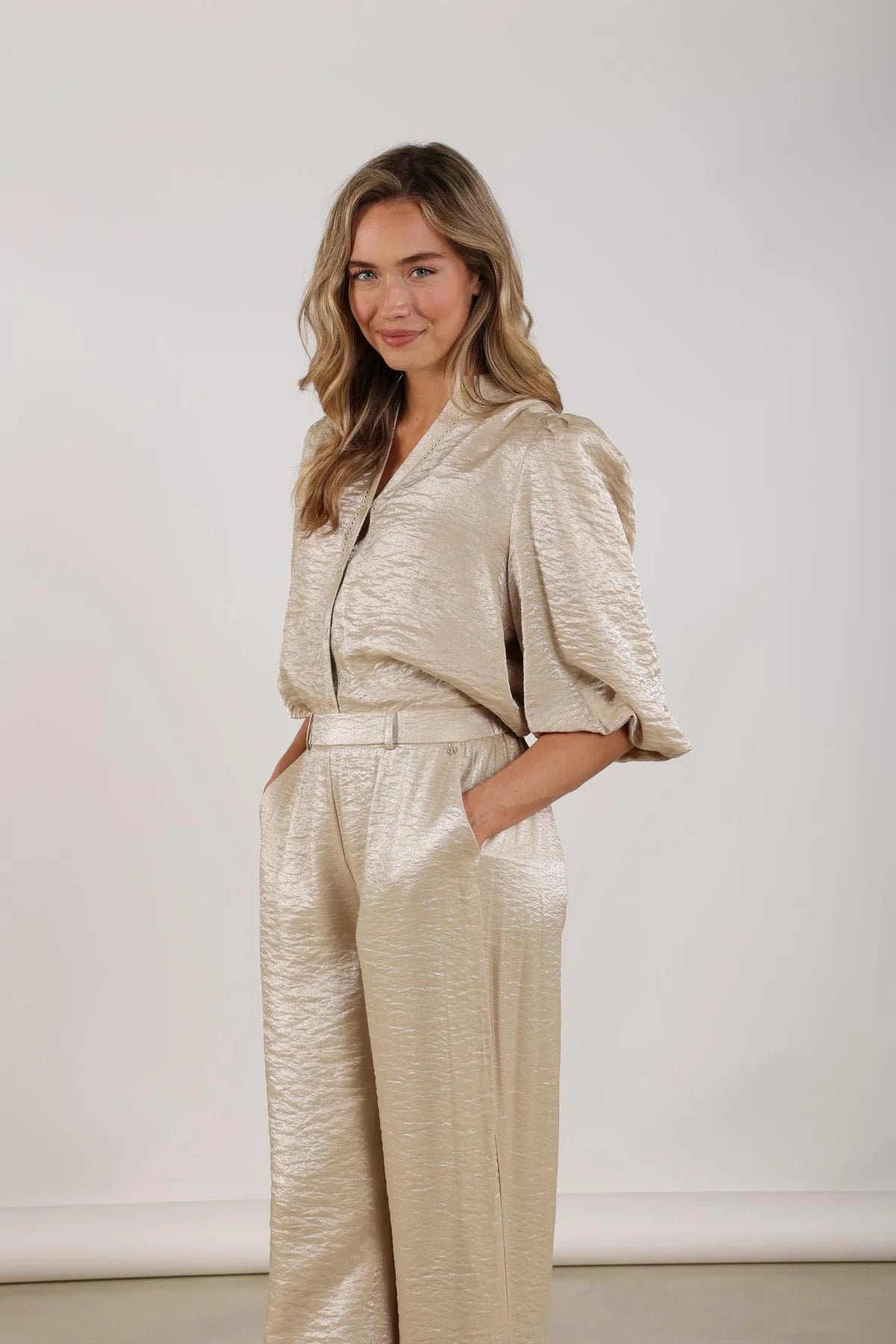 Nukus Rosie Blouse Shiny Sand