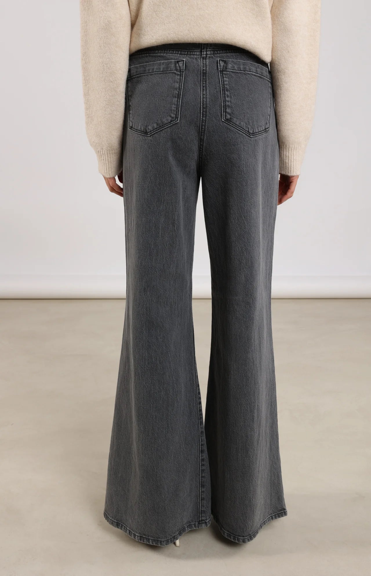 Nukus Ruby jeans grey denim studs