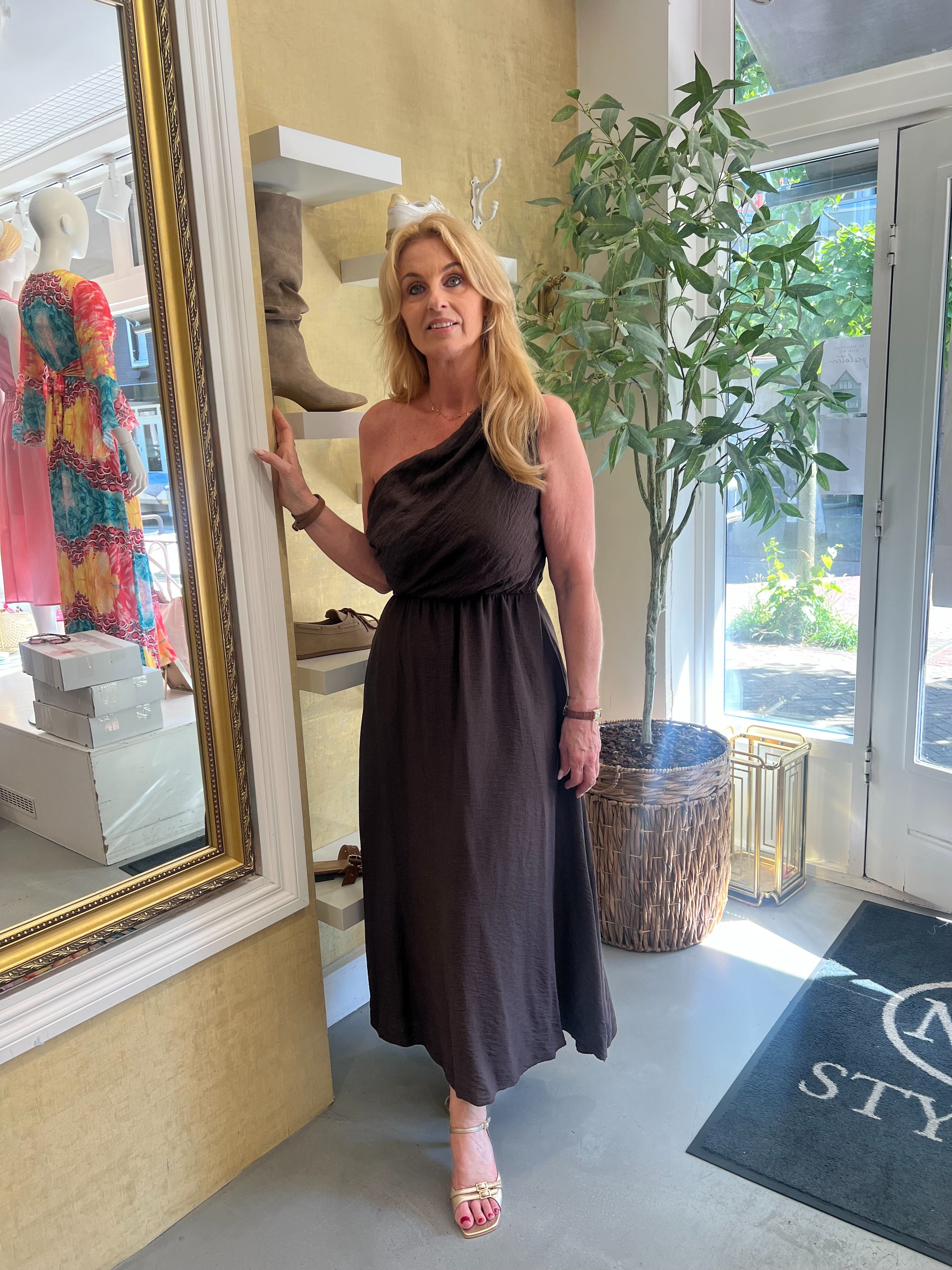 MVD One Shoulder Dress Bruin