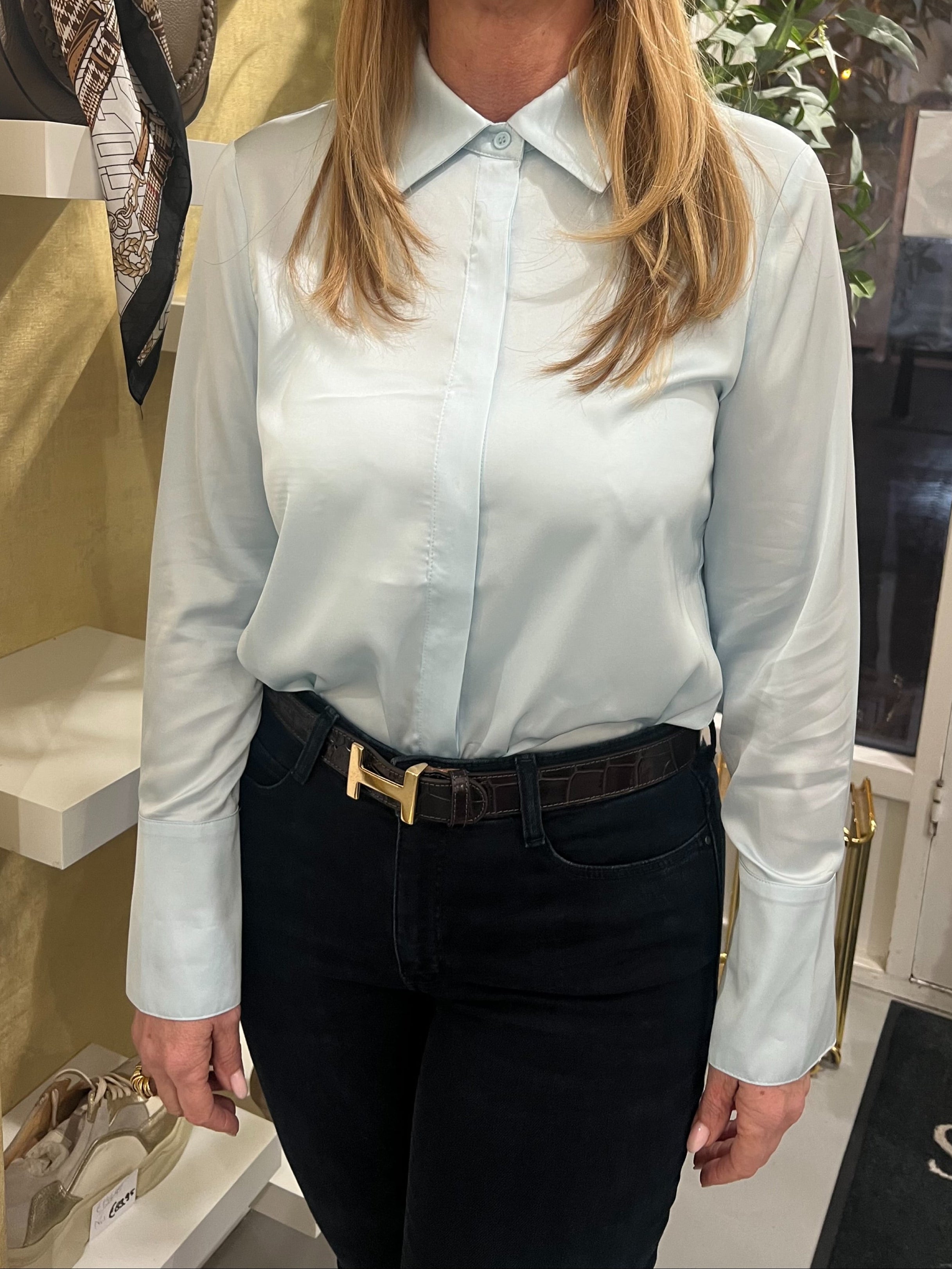 MVD Glans Blouse – Light Blue