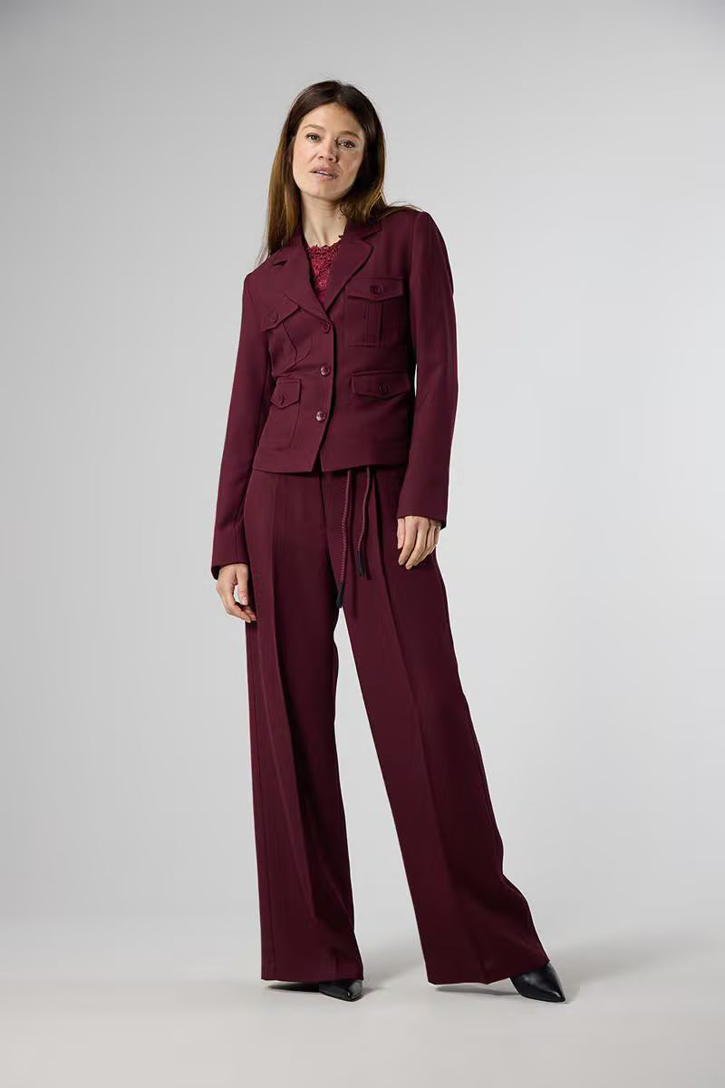 Label Dot Davina Blazer Burgundy