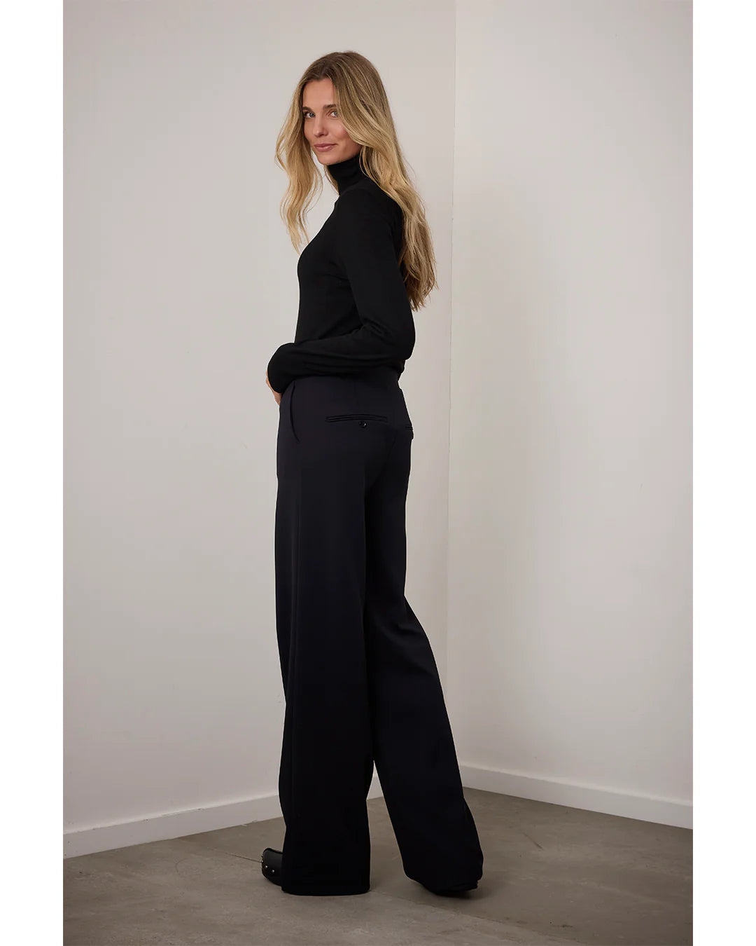 Corel Lily wide leg broek zwart