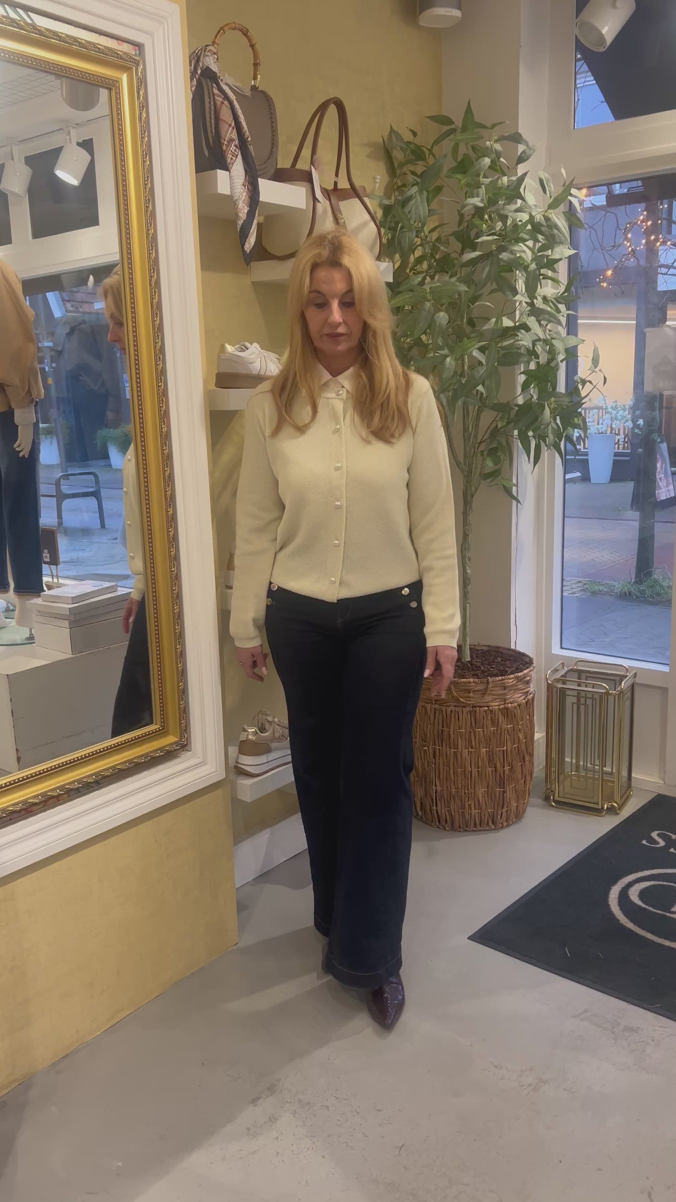 MVD Styles The Label - Cardy Cream