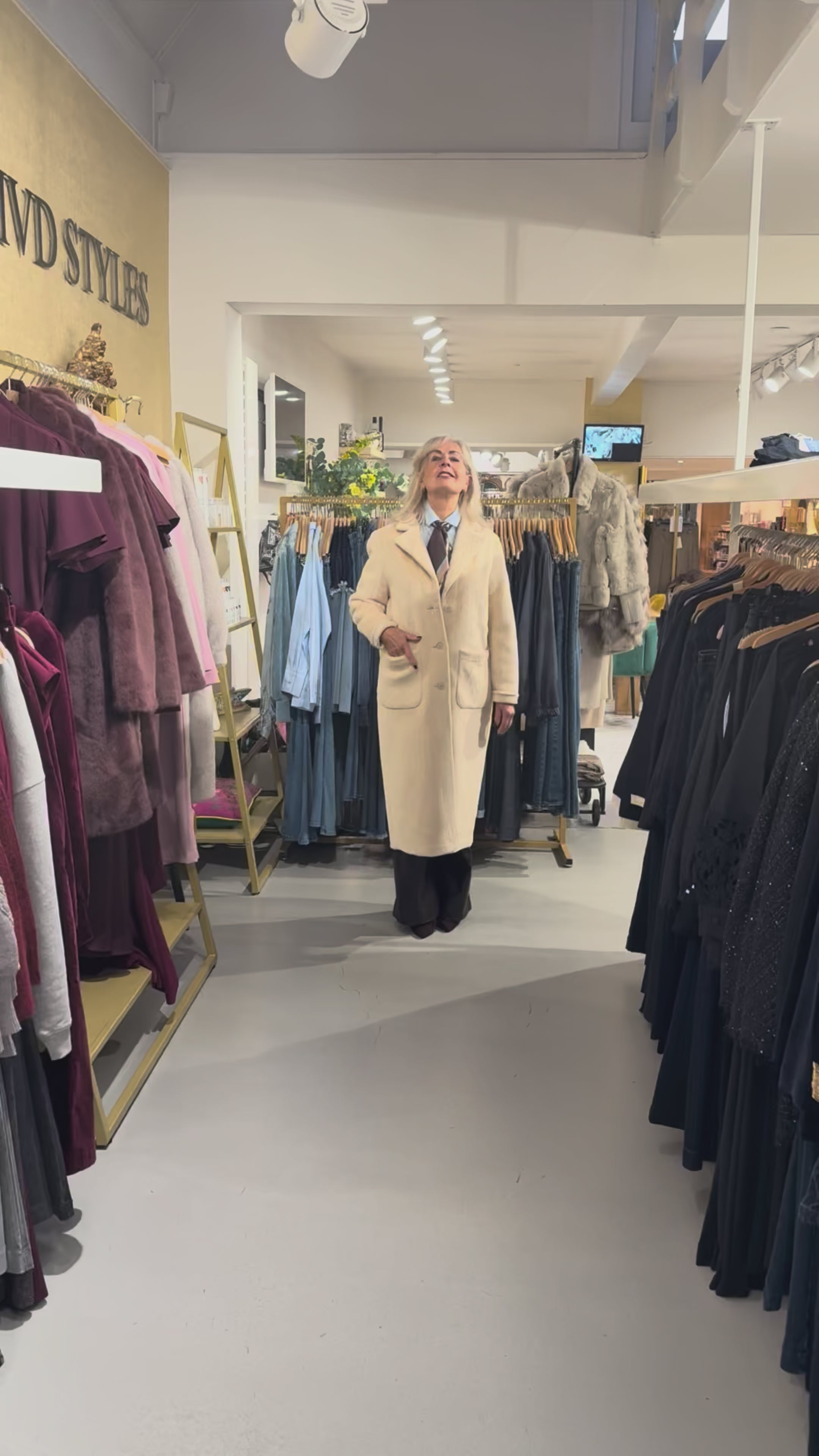 Rinascimento Reversible faux fur jas beige