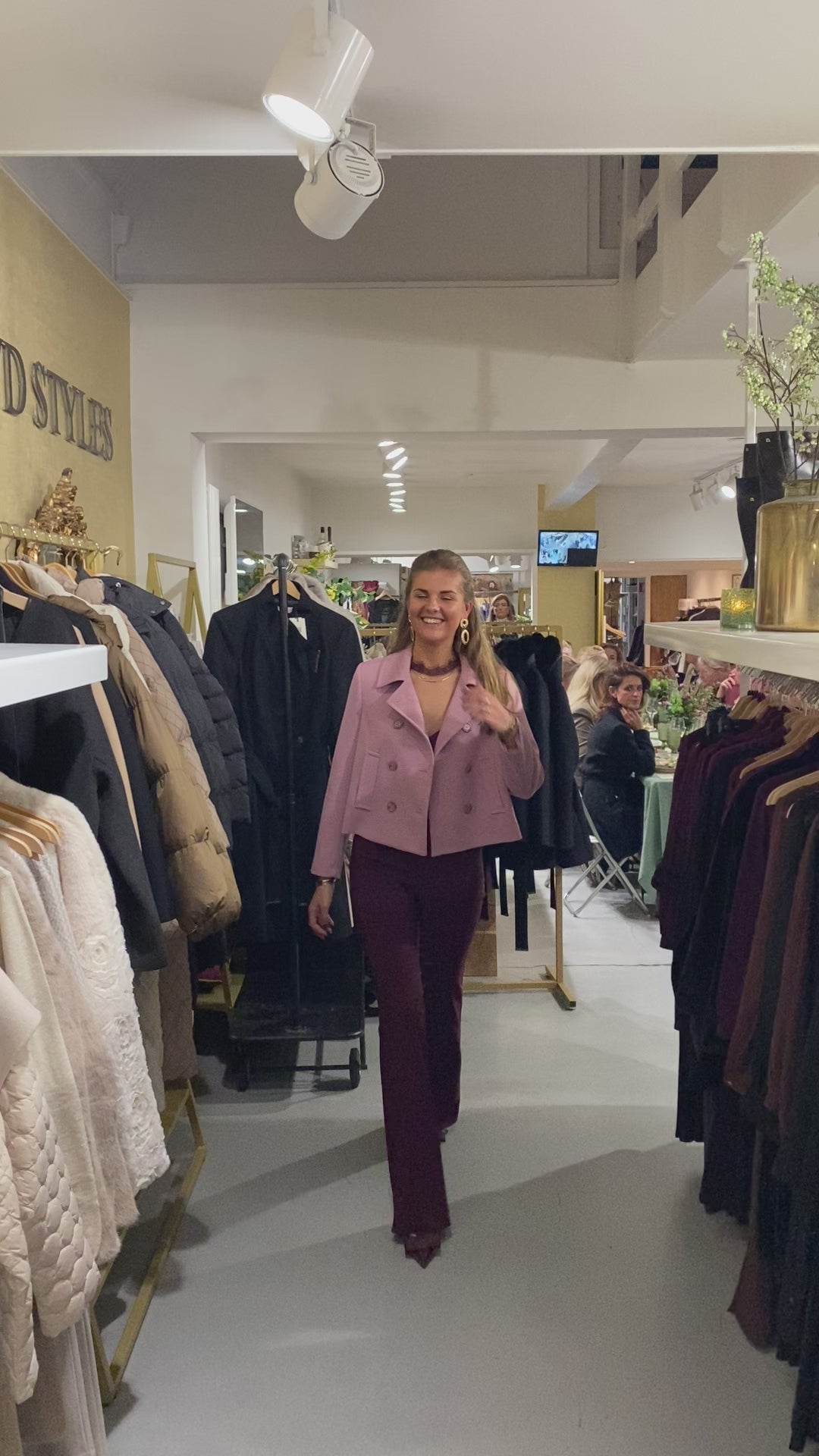 Rinascimento Cape mauve