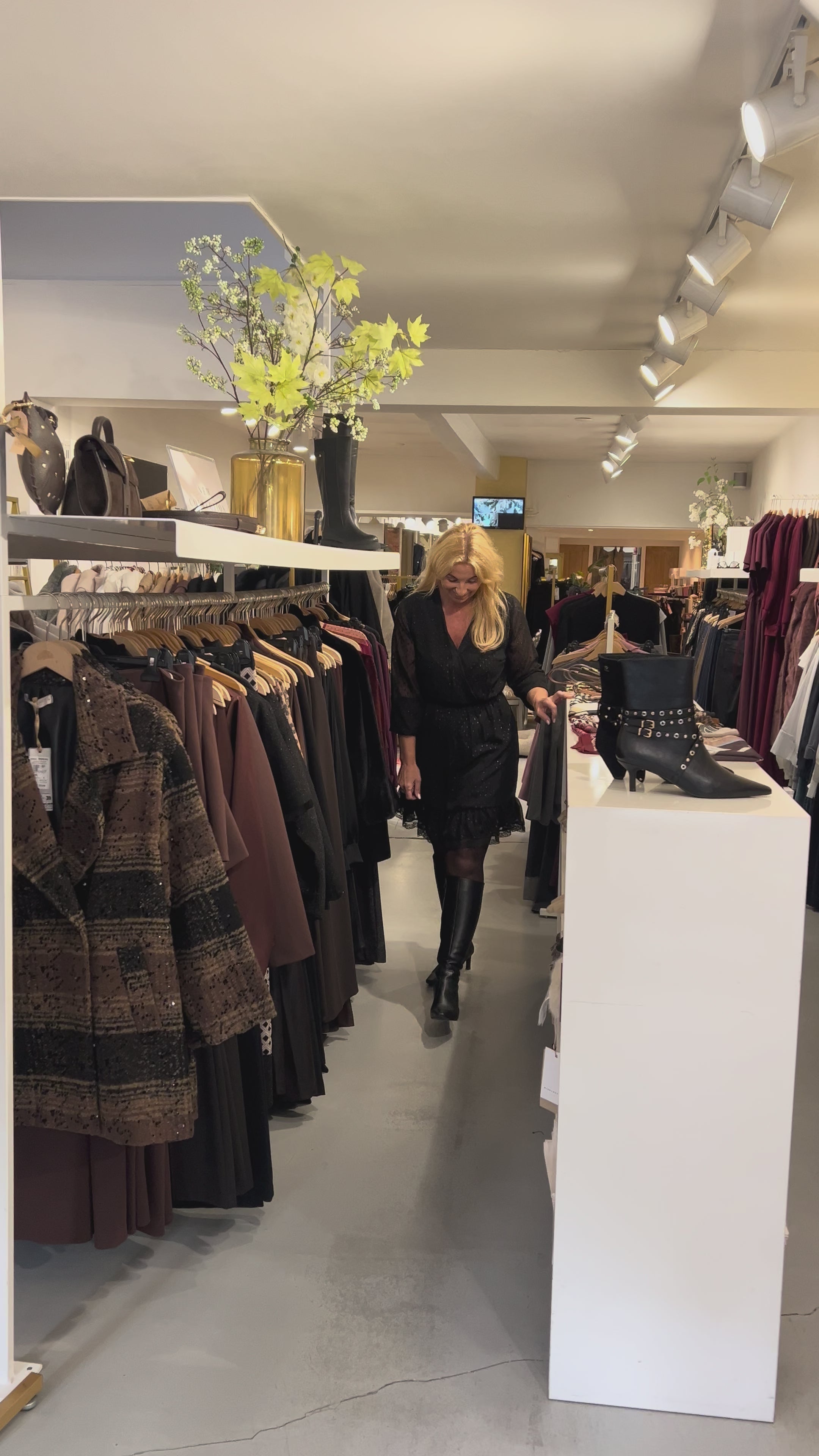 Sisterspoint Dress Uza zwart