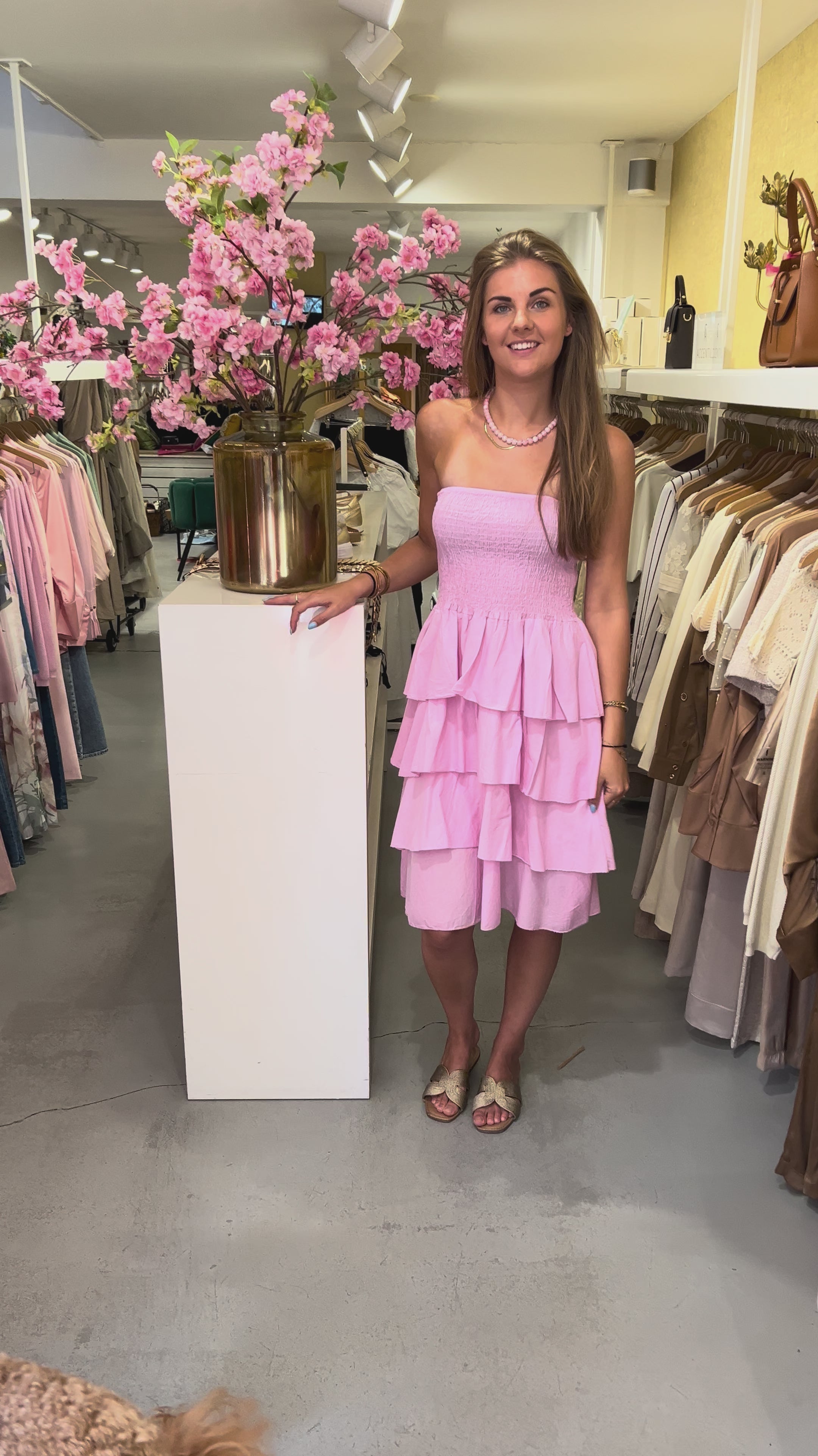 MVD Strapless Midi Jurk Ruffle Roze
