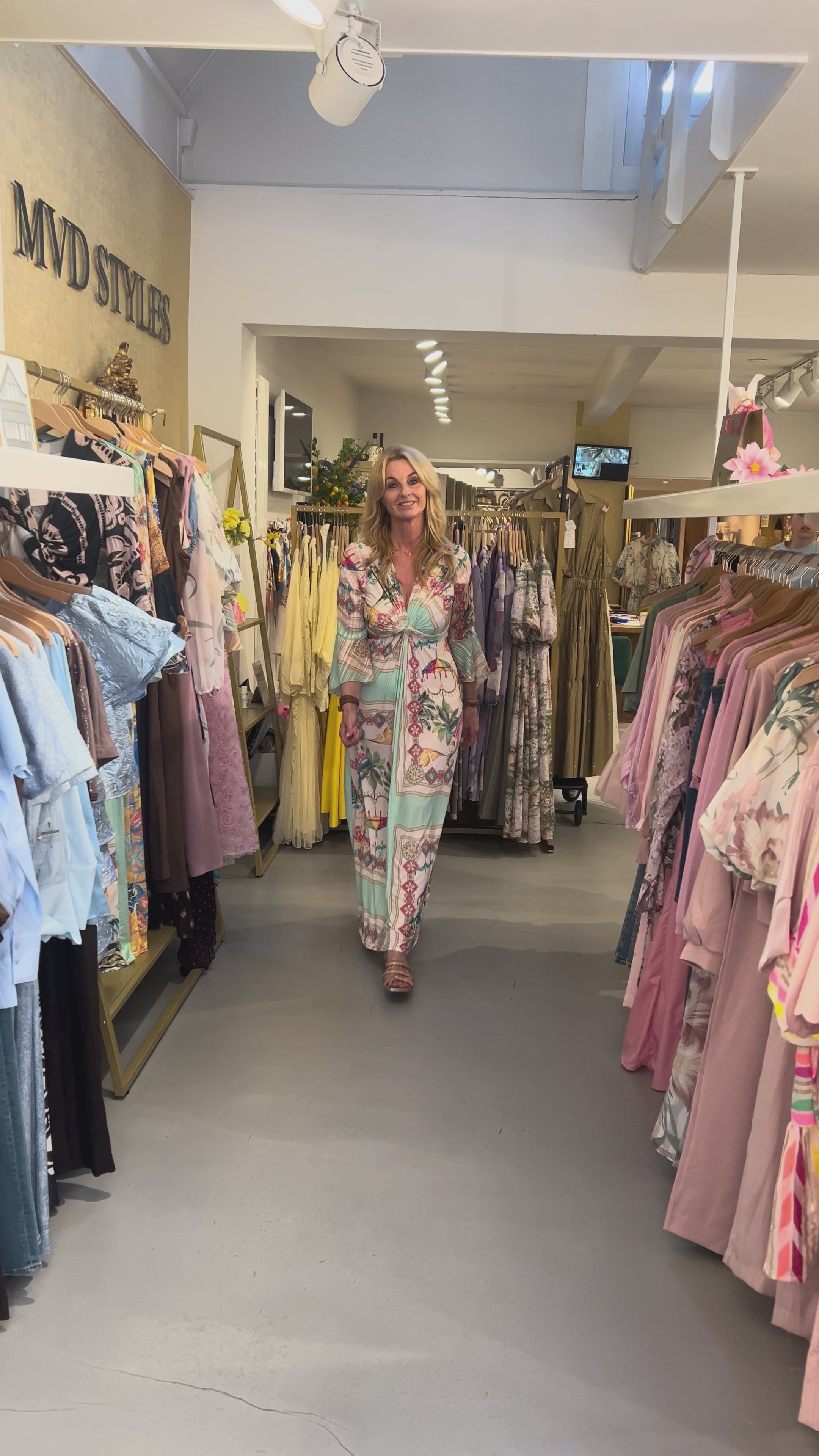 MVD Travel Dress Sunset Paradise