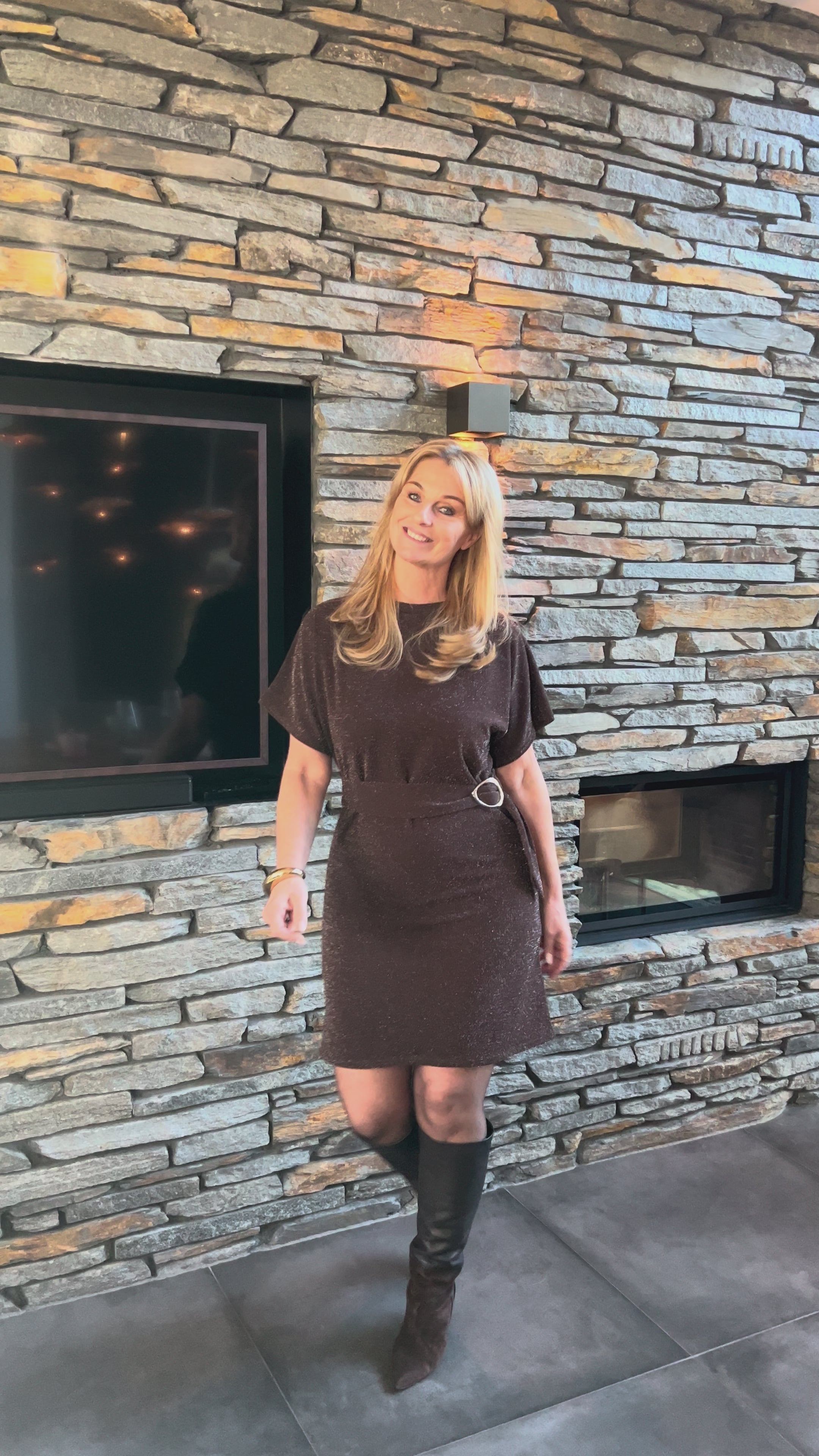 Sisterspoint Jurk Gelia bruin glitter