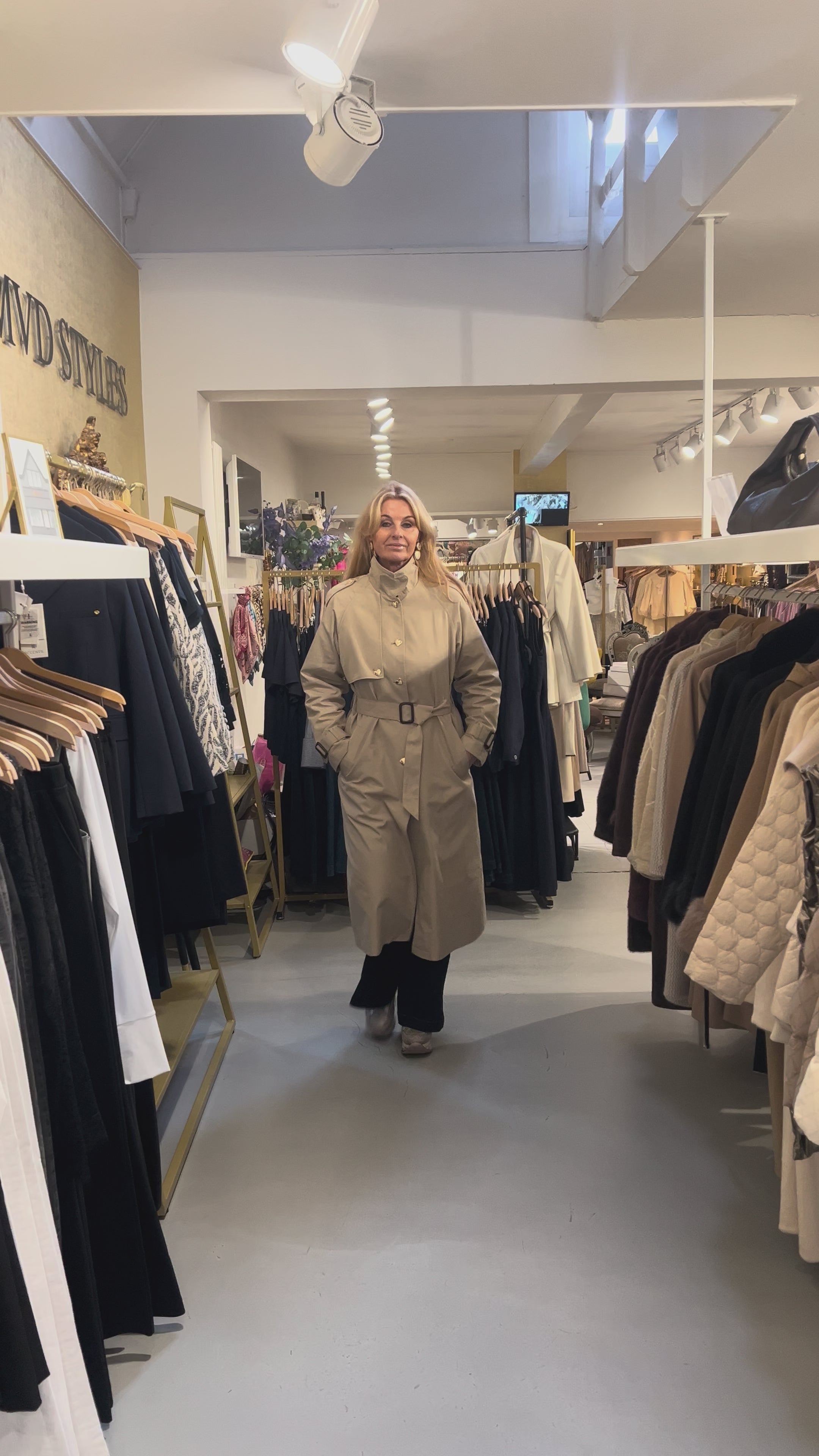 Silvian Heach – Romantic Heart Trench Coat