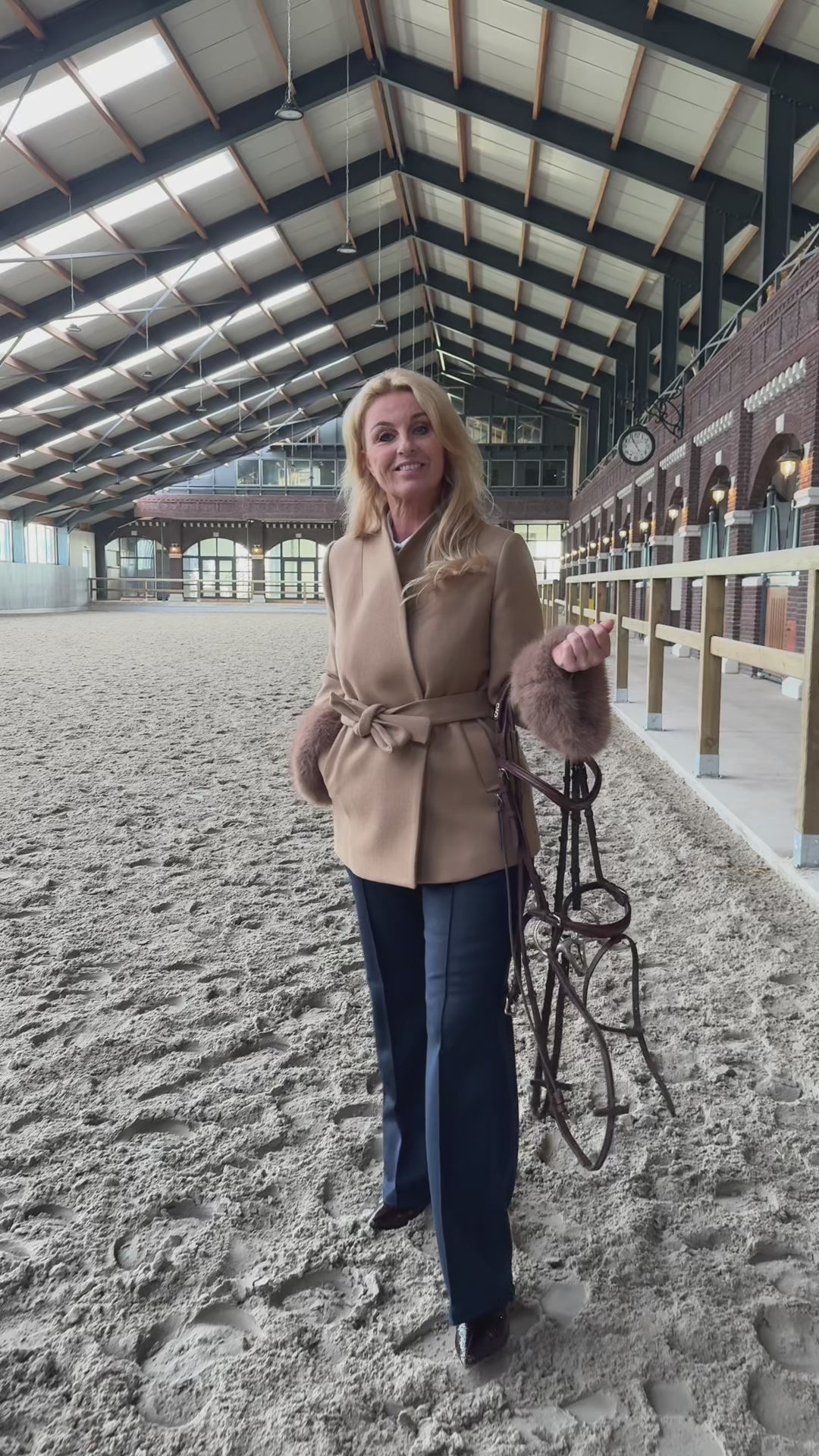 Rinascimento Jas Kort met Fake Fur effect beige