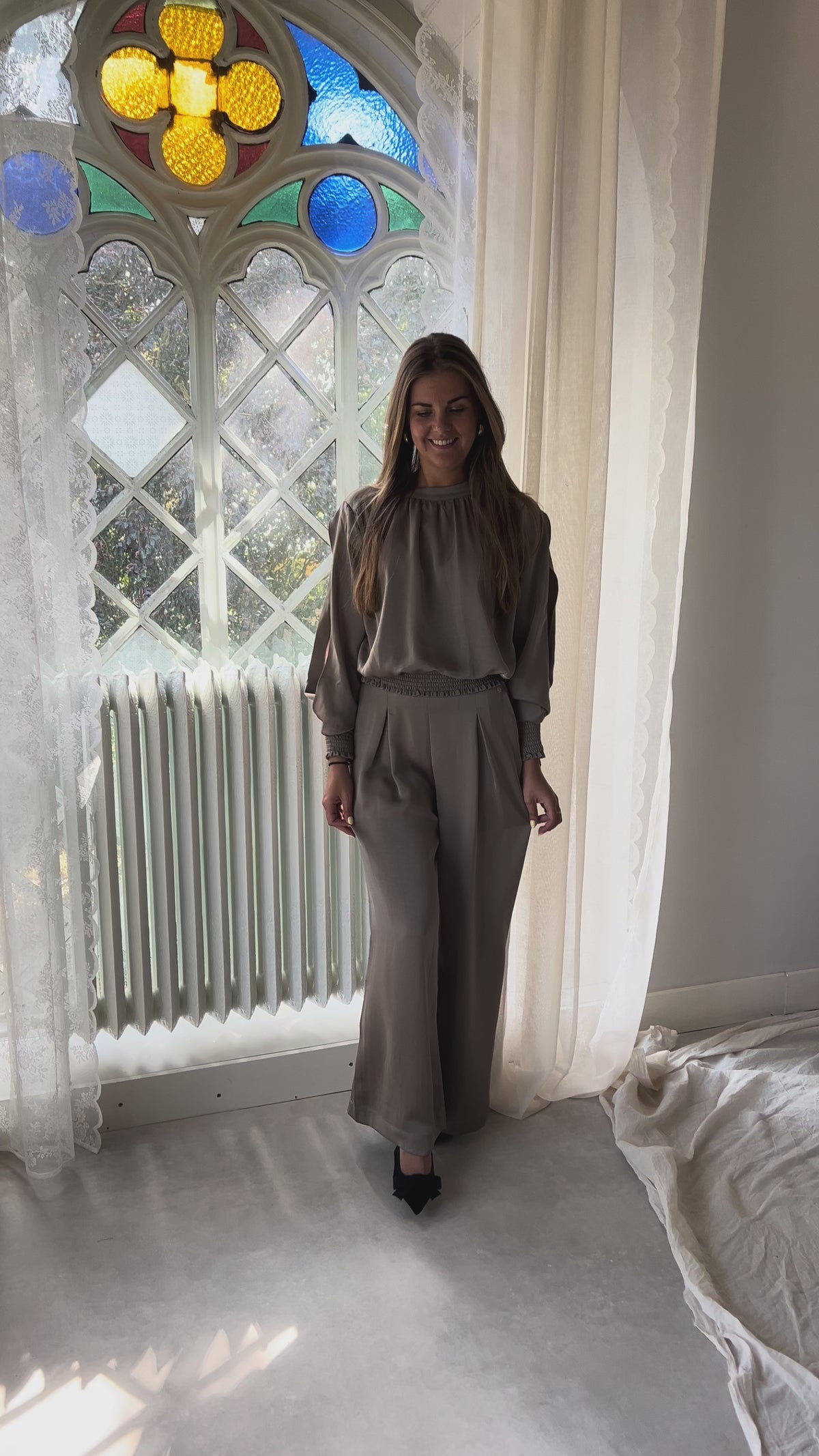 Label Dot Ailey Blouse Taupe