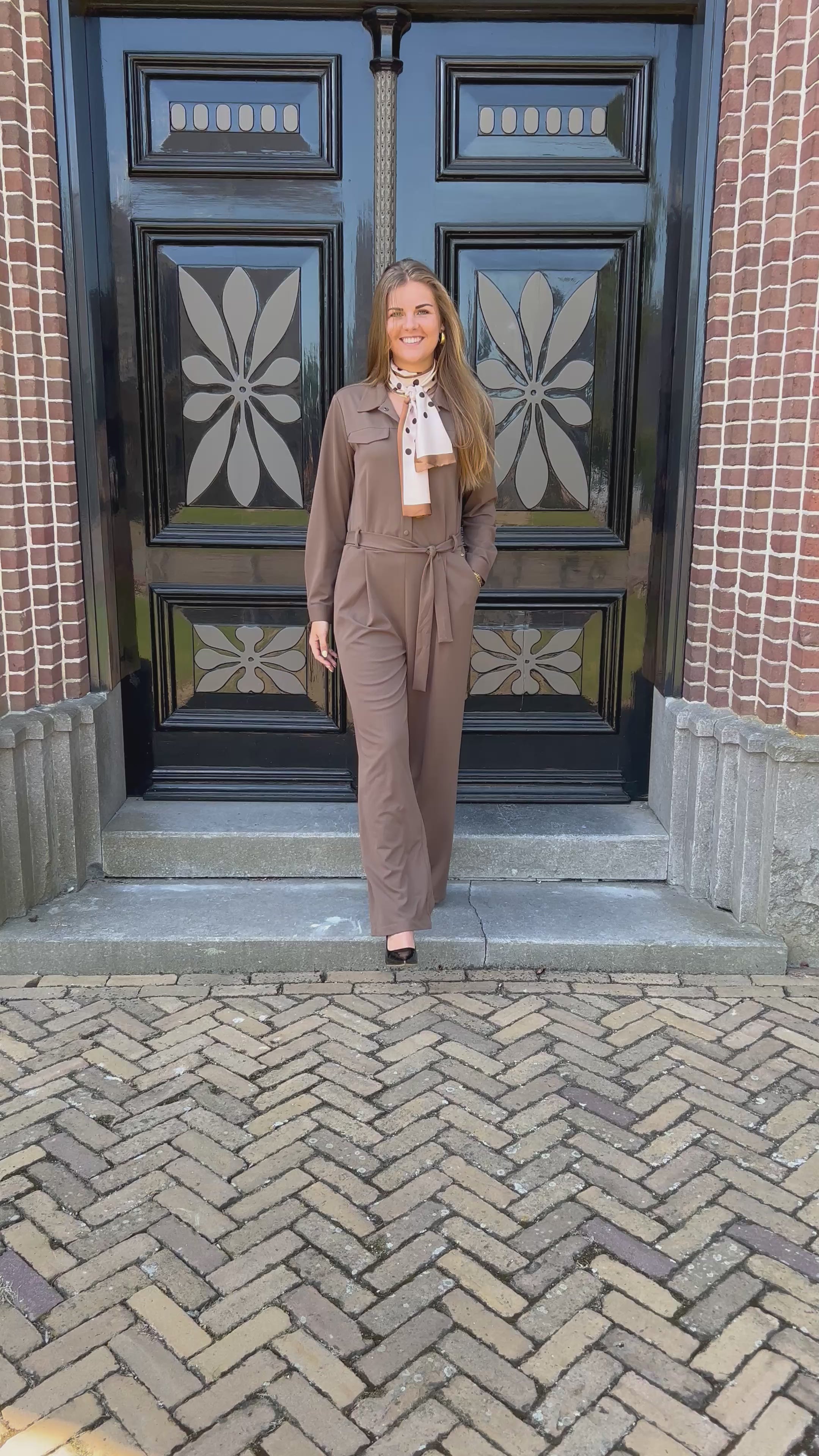 Accentil Cira Jumpsuit Mocha