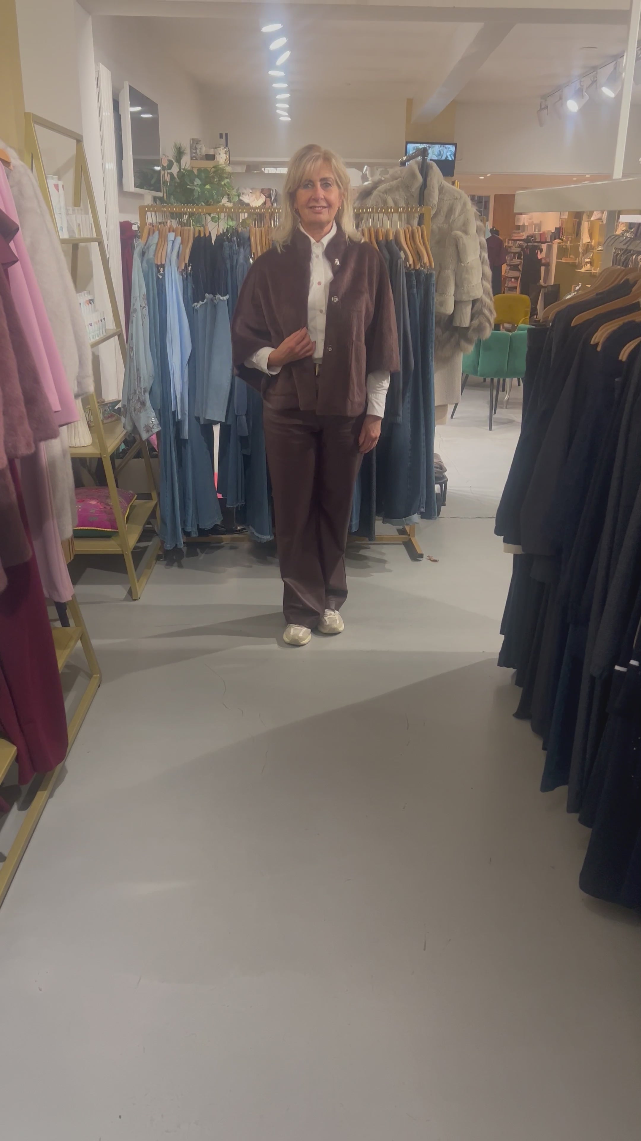 Rino & Pelle Faux-Fur Cape Dewi