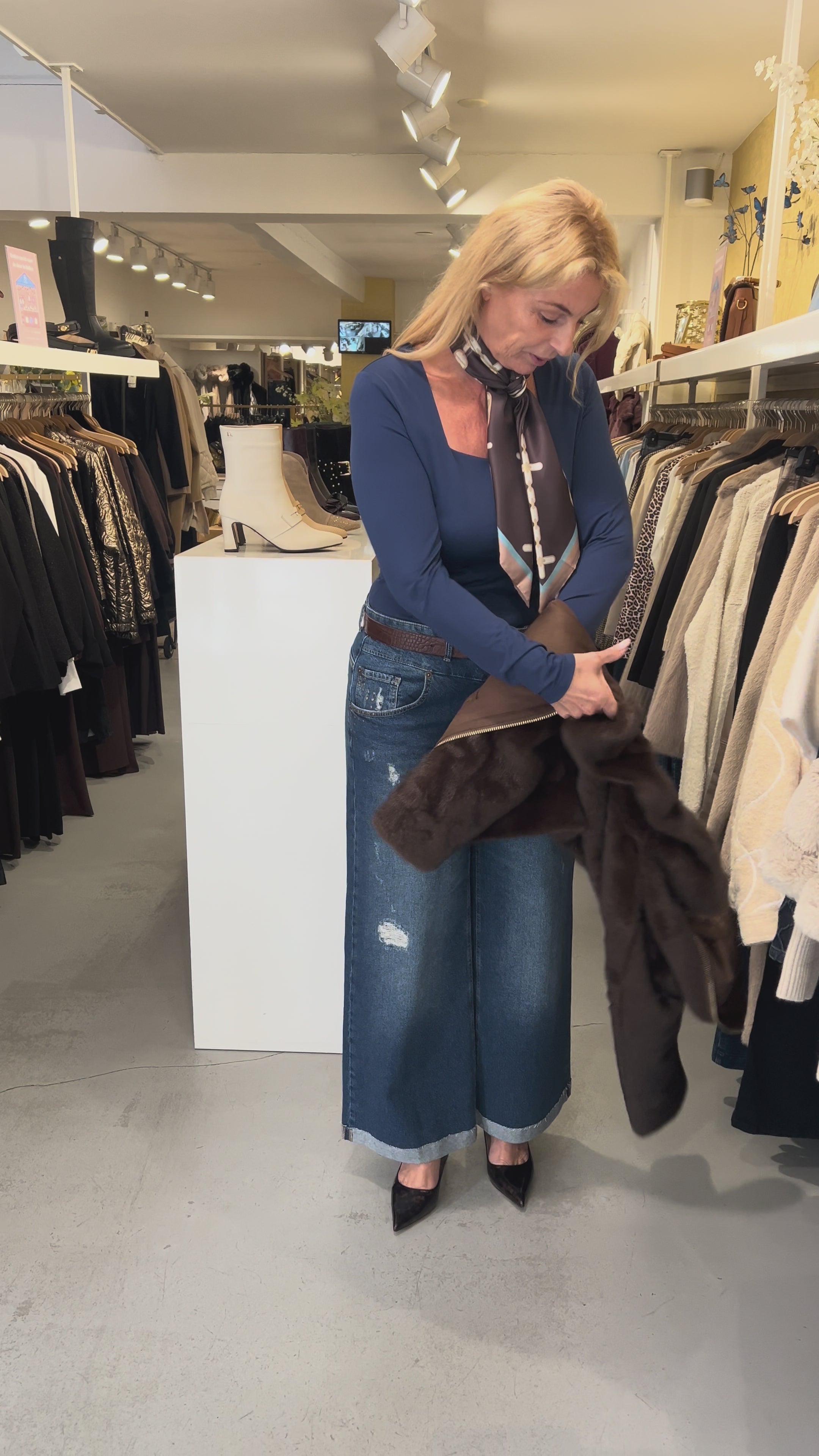 Accentil Edith top navy