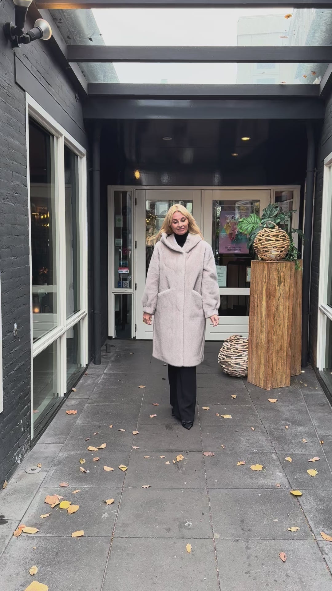 Rinascimento Faux Fur Jas light grey